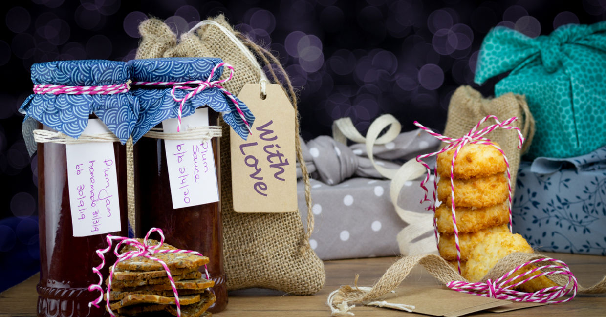 Gifting home-baked food. Gifting home-baked food.