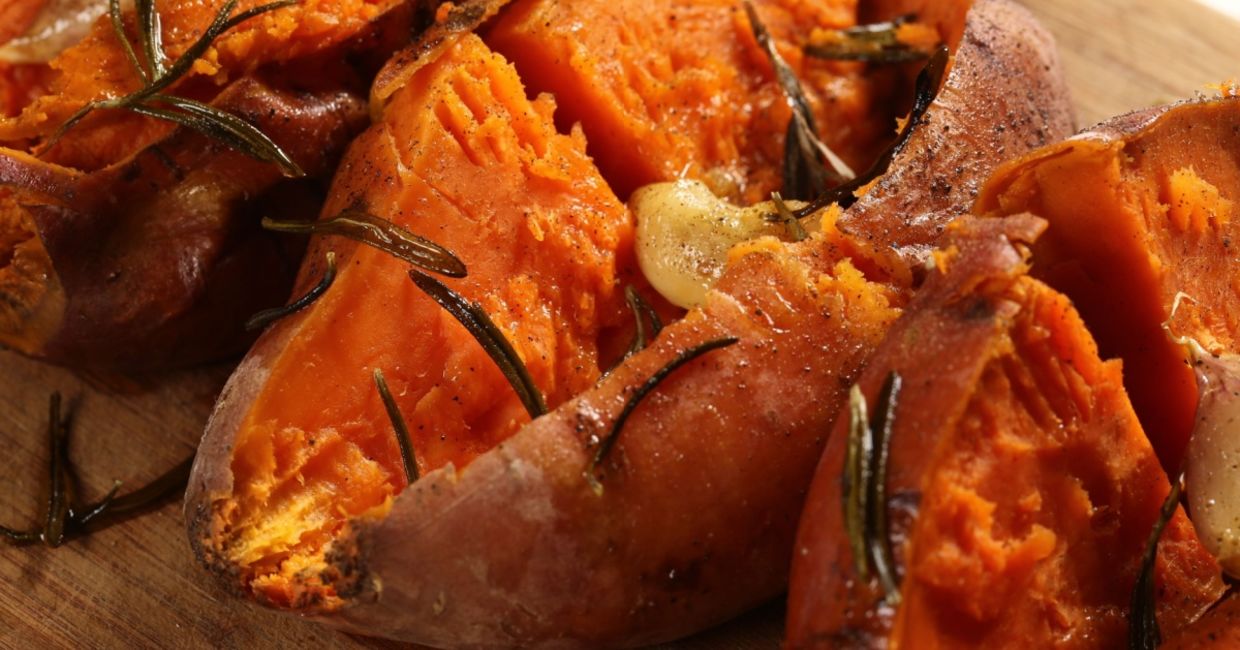 Sweet potatoes are a healthy food choice. Sweet potatoes are a healthy food choice.